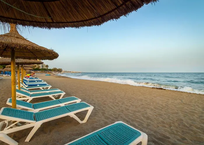 Banus - Centro Edificio Dona Ines アパート